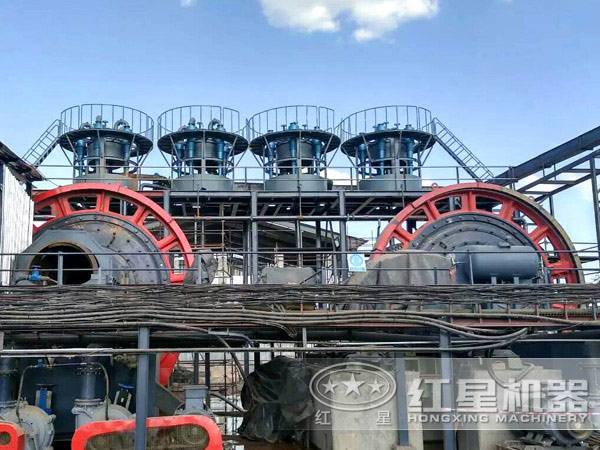 節能環保球磨機生產現場實拍