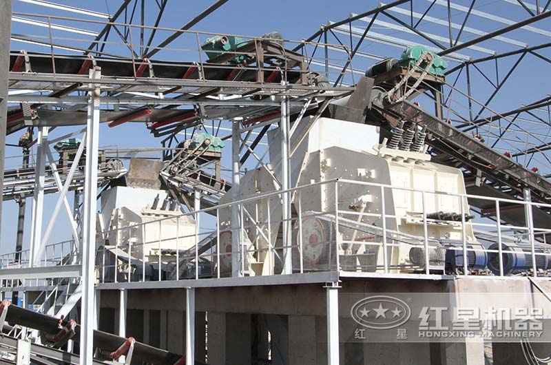 日產五萬噸的破碎機作業現場
