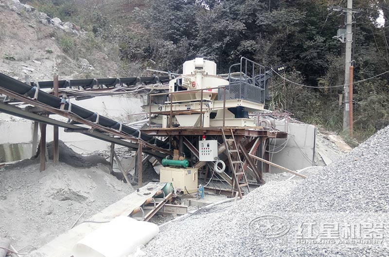 石灰石制砂現場 石灰石制砂現場