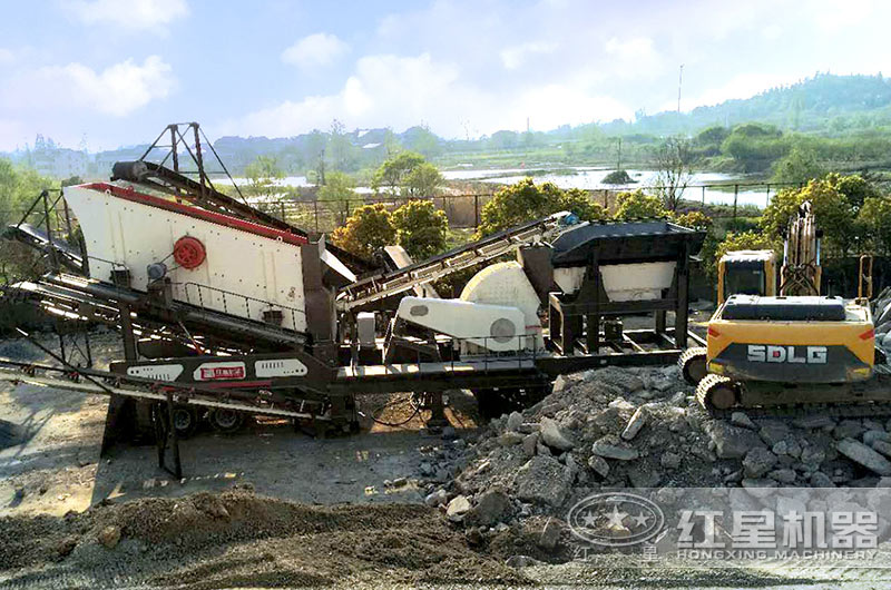 山東菏澤煤矸石移動破碎現場