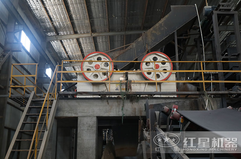 顎式破碎機 顎式破碎機