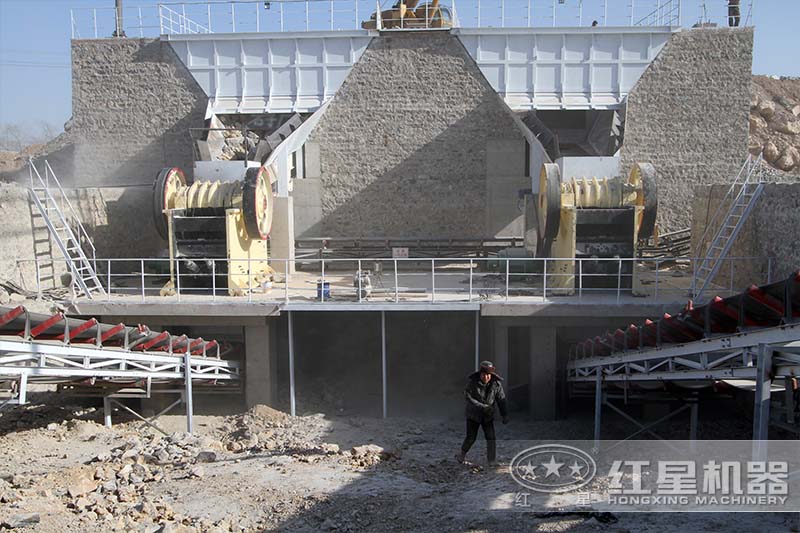 顎式破碎機生產現場實拍 顎式破碎機生產現場實拍