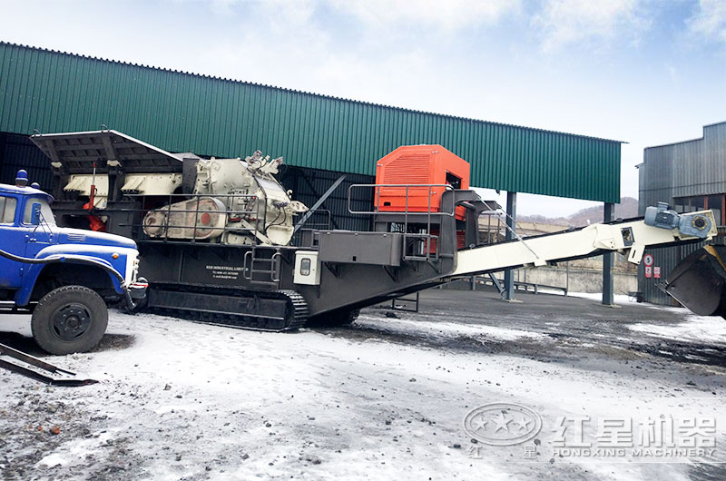 移動煤炭粉碎機作業現場 移動煤炭粉碎機作業現場