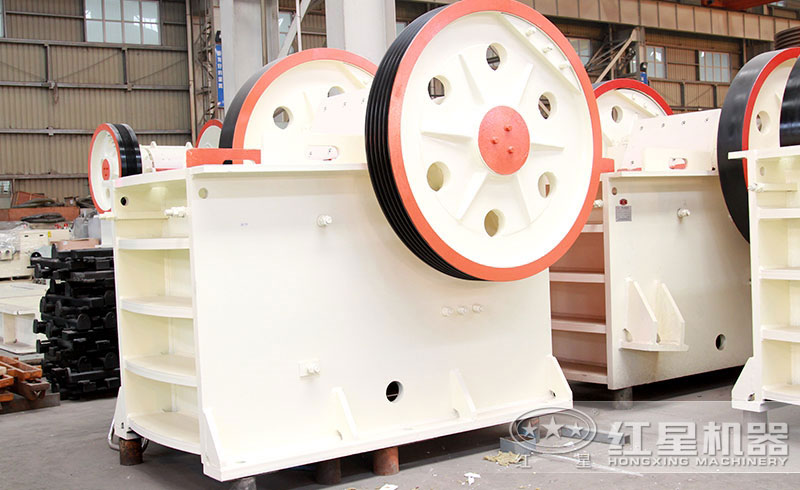 PE顎式破碎機 PE顎式破碎機