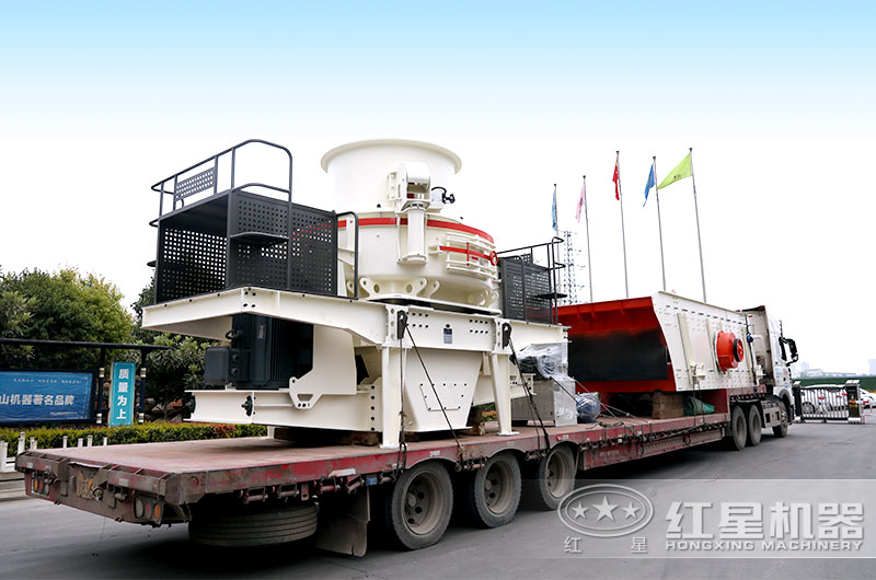 蛭石破碎機(jī)發(fā)貨現(xiàn)場(chǎng)