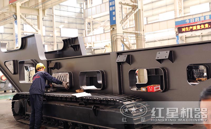 紅星設備生產車間