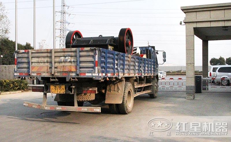 時產50方顎式破碎機發往河南平頂山