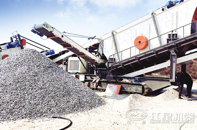 移動式破碎機用戶生產(chǎn)現(xiàn)場 移動式破碎機用戶生產(chǎn)現(xiàn)場