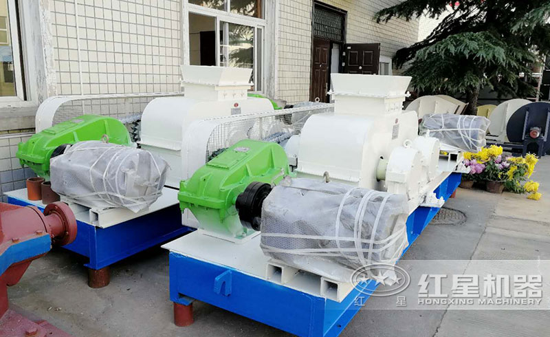 大型對輥式破碎機(jī)