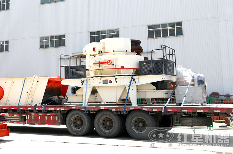 準備發往廣西的小型石子磨砂機
