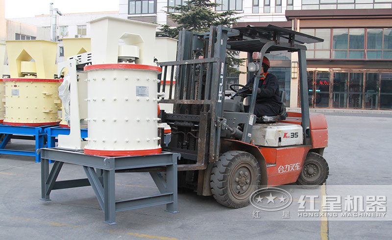 小型復合式破碎機裝車 小型復合式破碎機裝車