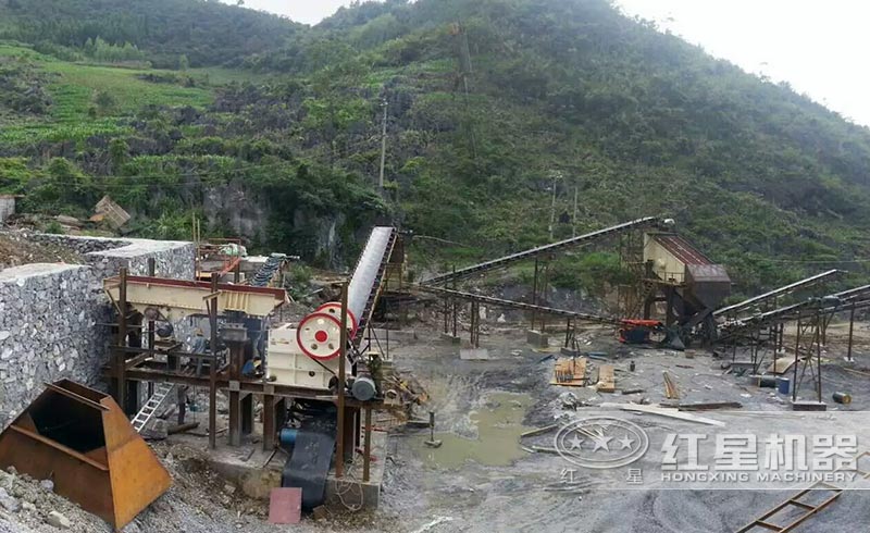 小型鱷式碎石機客戶現場 小型鱷式碎石機客戶現場