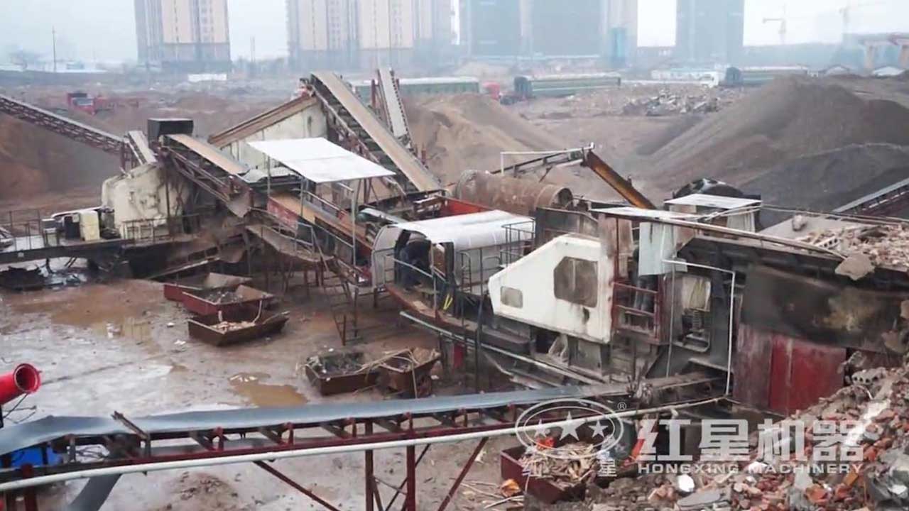 移動式建筑垃圾破碎機作業視頻-湖南客戶現場