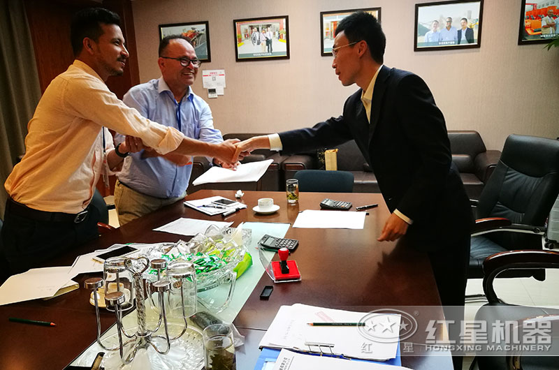 用戶來廠詳細了解設備后選購