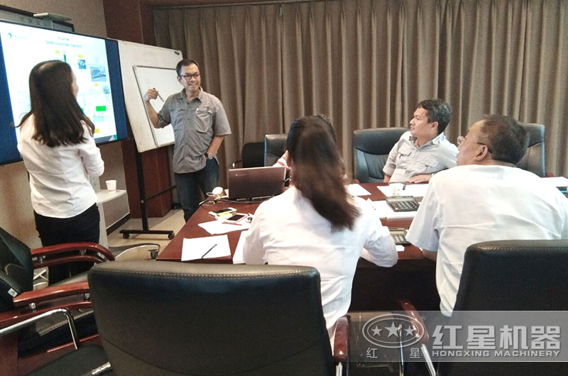 客戶來(lái)廠直接面對(duì)面交流，量身設(shè)計(jì)生產(chǎn)方案