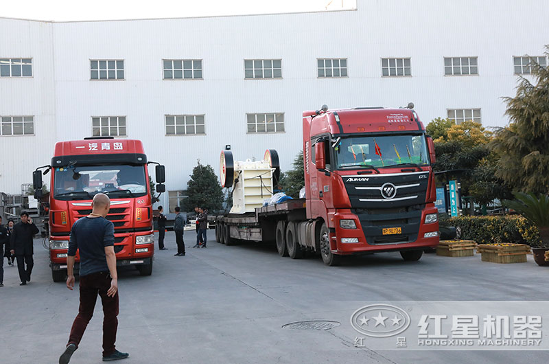 花崗巖破碎機設備發往浙江