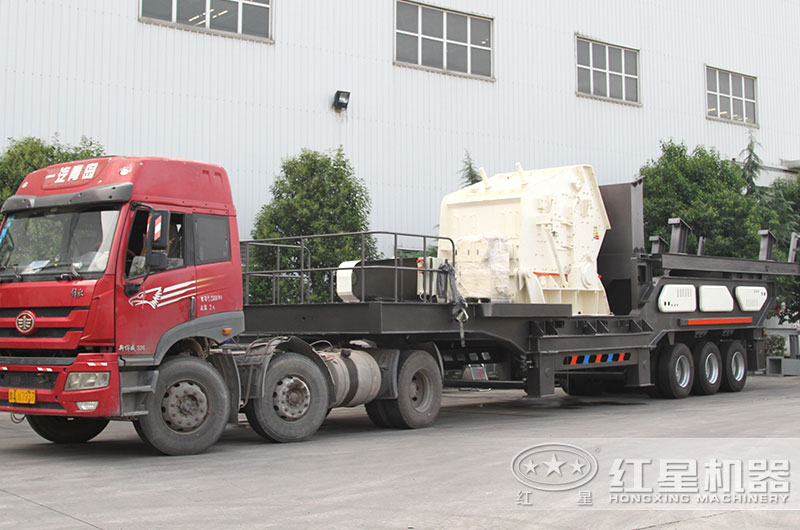 移動(dòng)式建筑垃圾破碎機(jī)設(shè)備圖 移動(dòng)式建筑垃圾破碎機(jī)設(shè)備圖