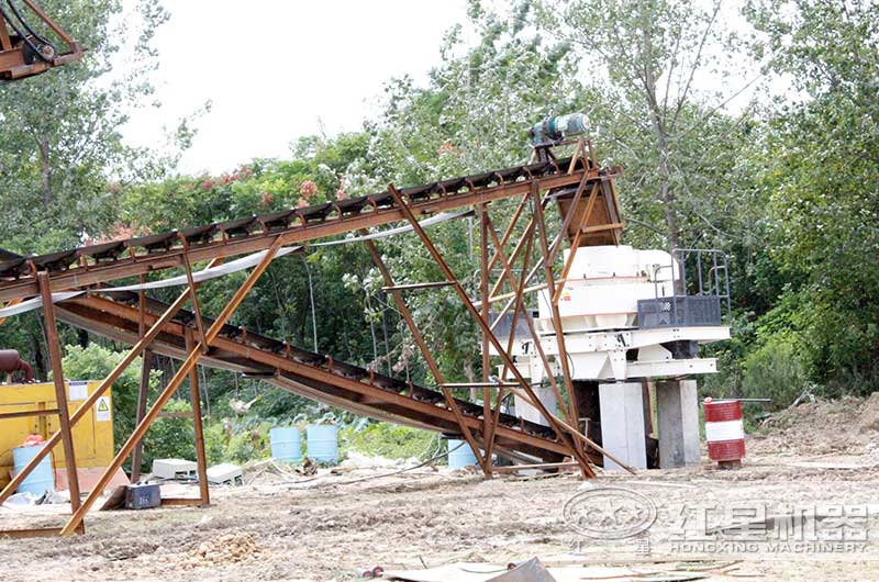 安徽客戶河卵石制砂機生產現(xiàn)場圖 安徽客戶河卵石制砂機生產現(xiàn)場圖