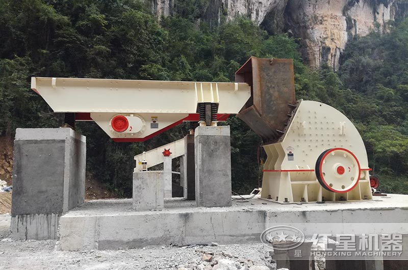 錘式破碎機投產之前現場圖片 錘式破碎機投產之前現場圖片