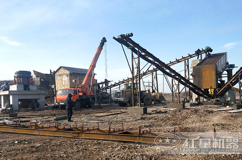 花崗巖石子生產(chǎn)線時(shí)產(chǎn)200噸現(xiàn)場(chǎng) 花崗巖石子生產(chǎn)線時(shí)產(chǎn)200噸現(xiàn)場(chǎng)