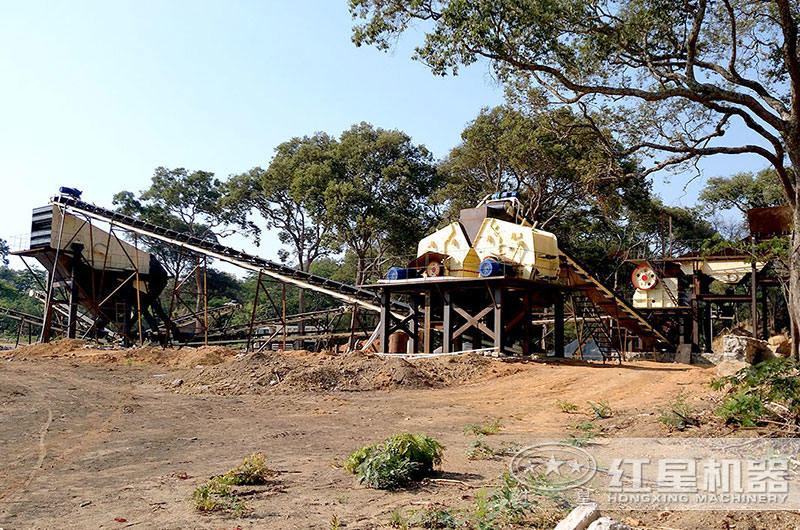 兩臺反擊破并行使用,產量大、粒型好 兩臺反擊破并行使用,產量大、粒型好