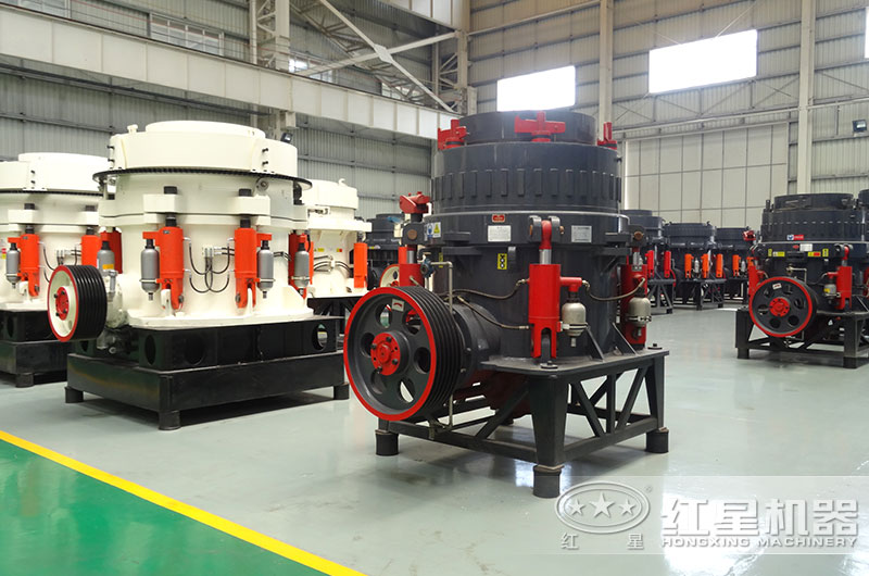 圓錐破碎機(jī)實(shí)拍圖 圓錐破碎機(jī)實(shí)拍圖