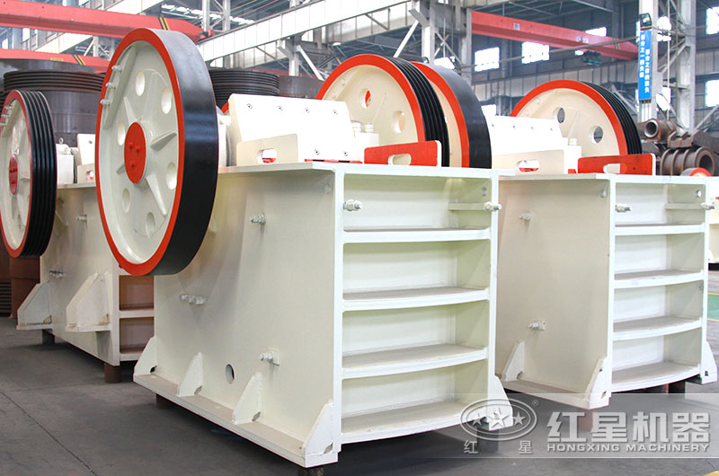 顎式破碎機廠區實拍圖