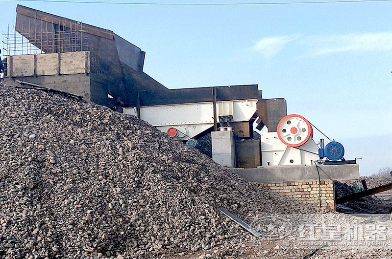 顎式粉碎機生產現場