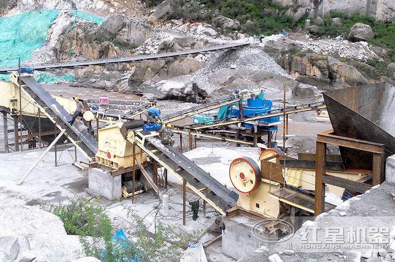 石頭碎石機生產現場