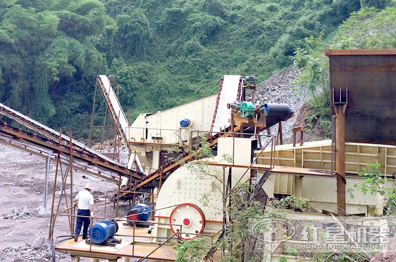 錘式破碎機生產現場