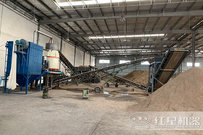 山東立式復合破碎機生產現場，封閉廠房，綠色環保