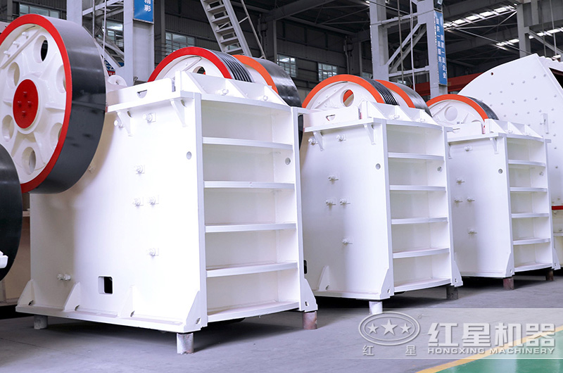 顎式破碎機車間實拍圖