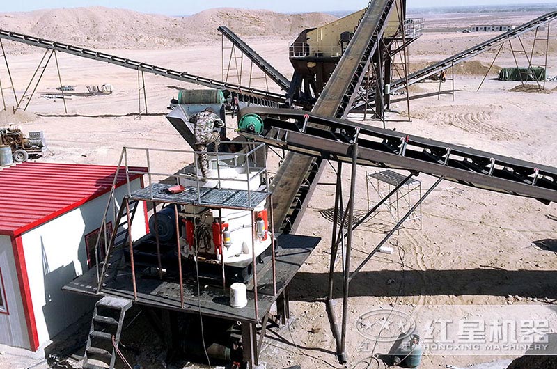 玄武巖石子生產現場 玄武巖石子生產現場